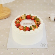 Strawberry Chantilly Cake 6"